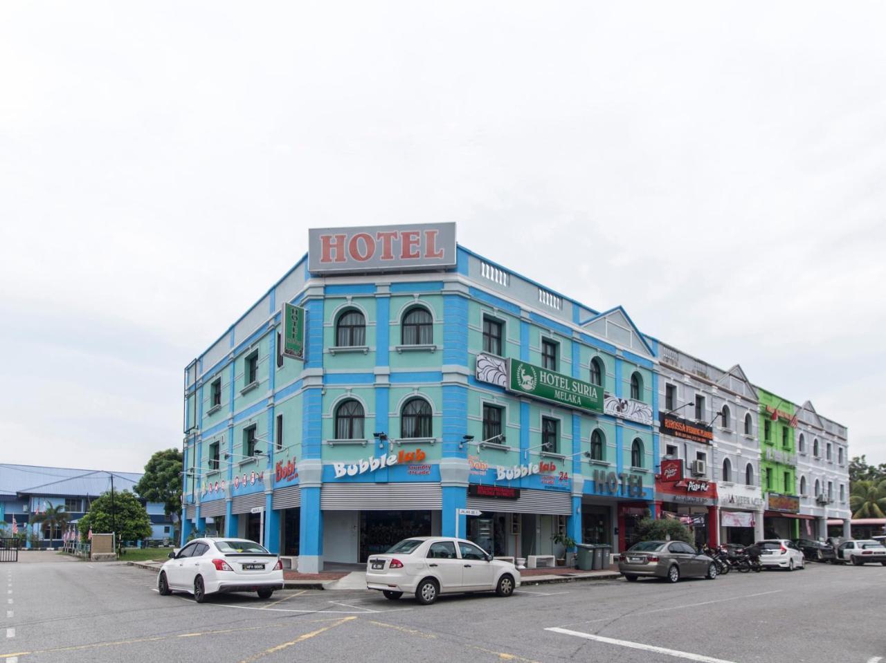 โรงแรมซูเรีย มะละกา Malacca ภายนอก รูปภาพ