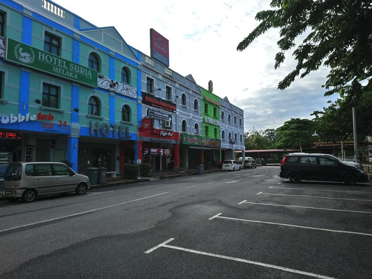 โรงแรมซูเรีย มะละกา Malacca ภายนอก รูปภาพ